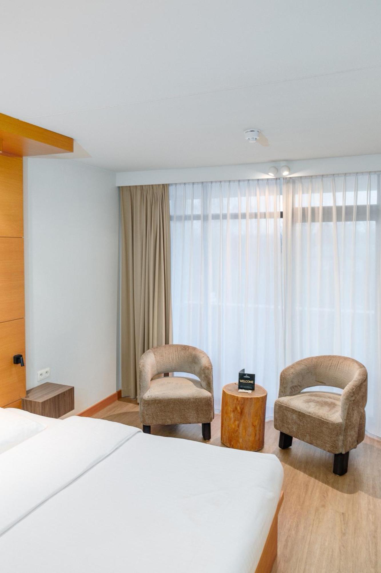 Hotel Der Valk 4*